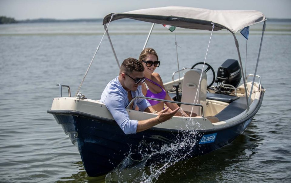 Abádi Kikötő hajóbérlés, tisza-tó, tündérfátyol